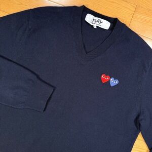 Comme des Garcons PLAY Navy Blue Wool Double Heart V-Neck Wool Sweater Large